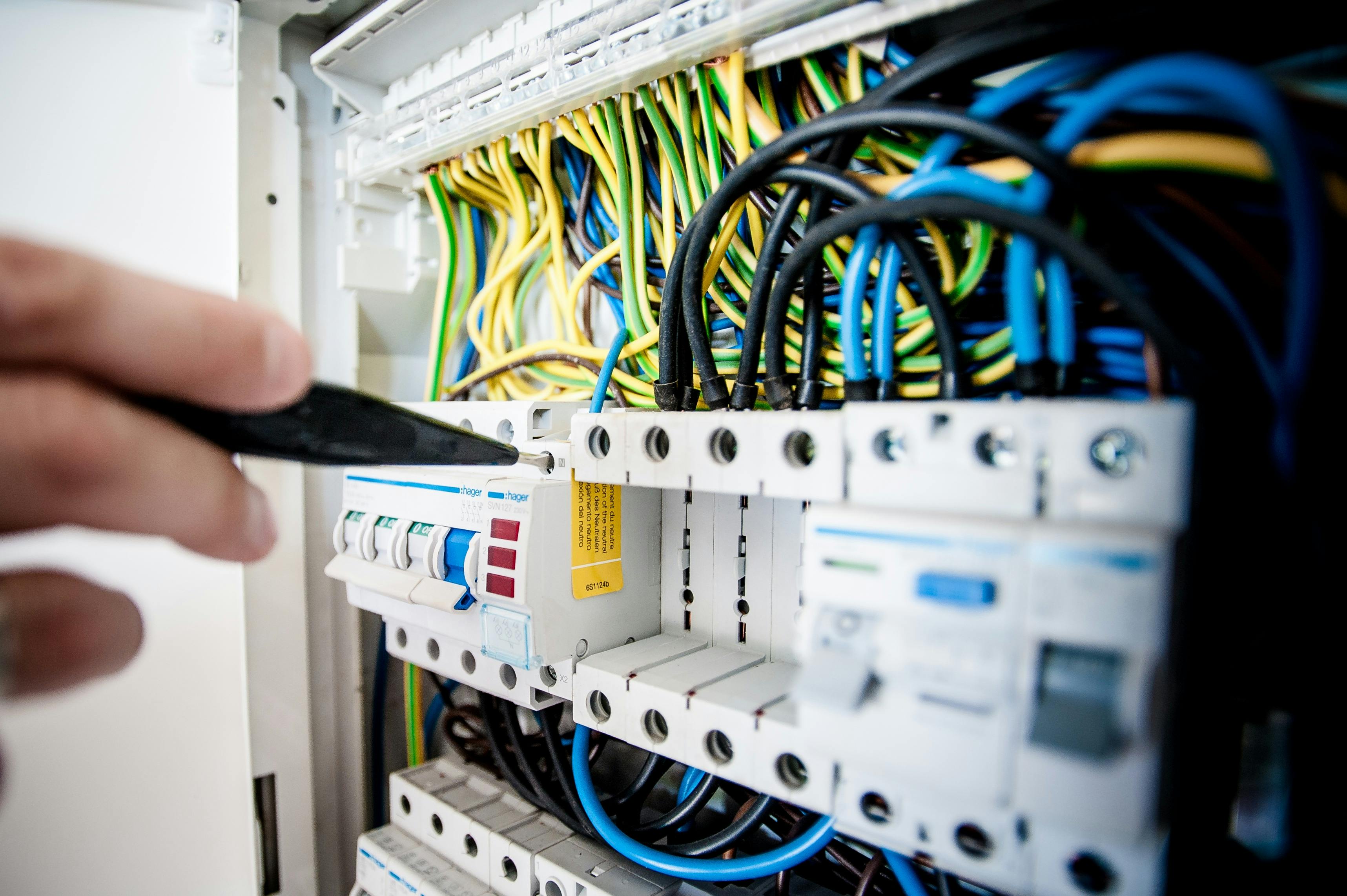 Addressing the electrician shortage in Australia